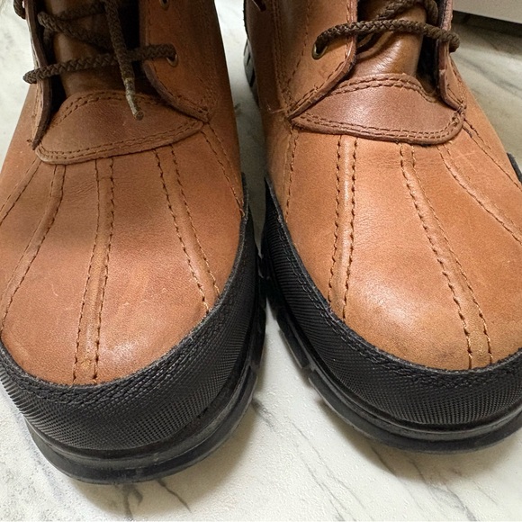 Lauren Ralph Lauren Quinta Leather Upper Boots with cozy fur trim. - Picture 6 of 8